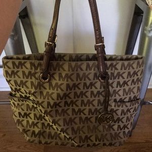 Michael Kors MK Jet Set Logo Tote